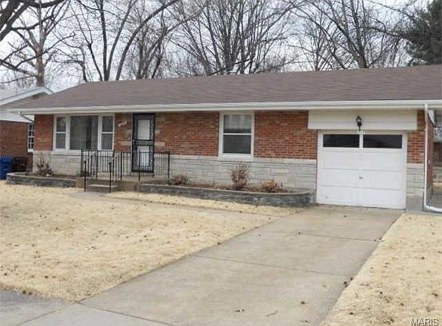 1st image of 317 Ward Dr