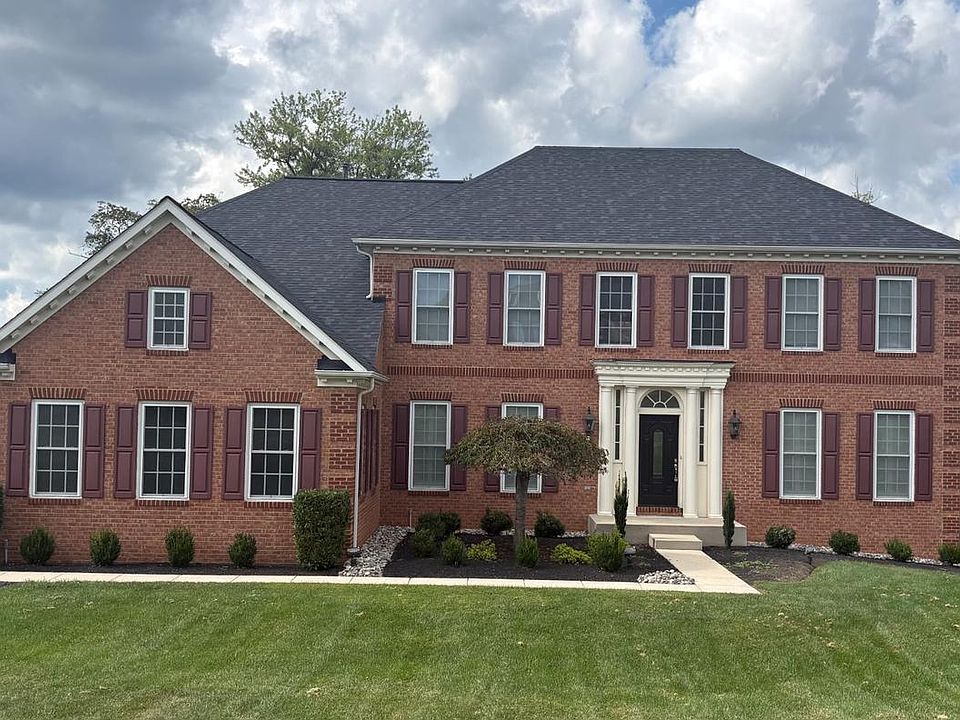 1st image of 1670 Lake Ridge Ct
