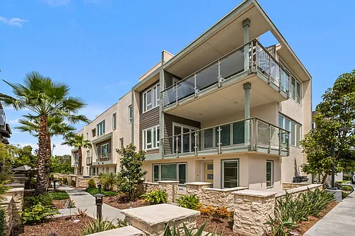 765 Doheny Way Photo 1