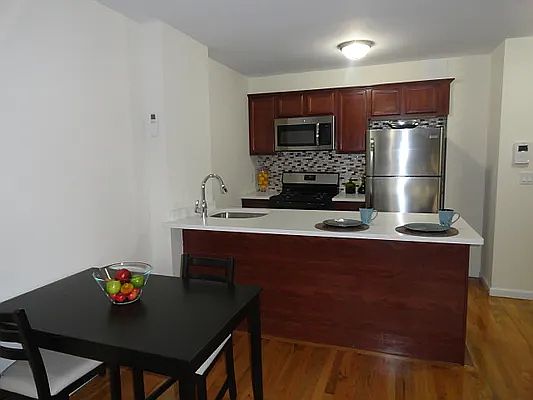 2nd image of 4128 44th St APT 3F
