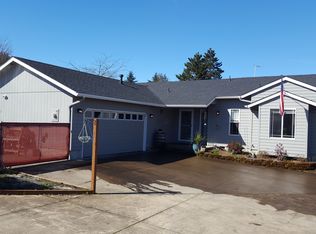 379 Mary Neal Ln, Creswell, OR 97426