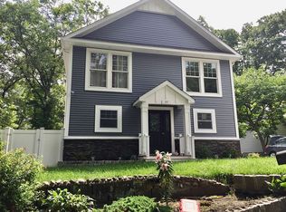 27 Aster Rd, Rocky Point, NY 11778