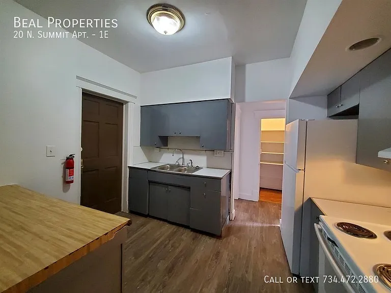 20 N Summit St #1E — Photo 13