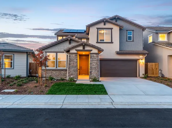 1143 Grant Ave W, Madera, CA 93636