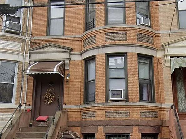 6072 70th Ave, Ridgewood, NY 11385