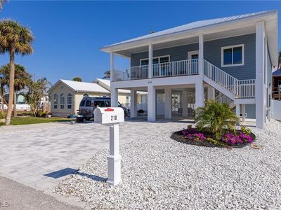 210 Pearl St, Fort Myers Beach, FL, 33931