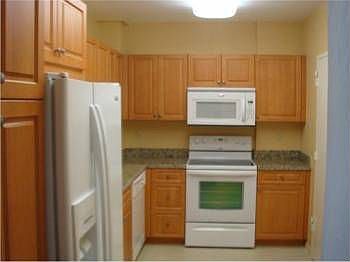 5th image of 90 Edgewater Dr APT 509