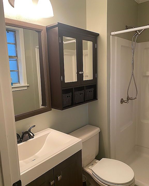 1st image of 307 Knollwood Dr