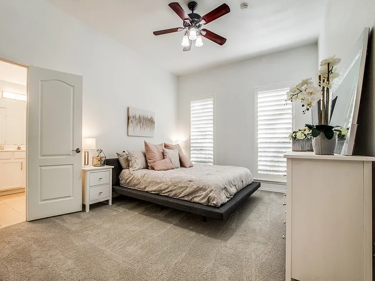 11298 Newberry Dr — Photo 15