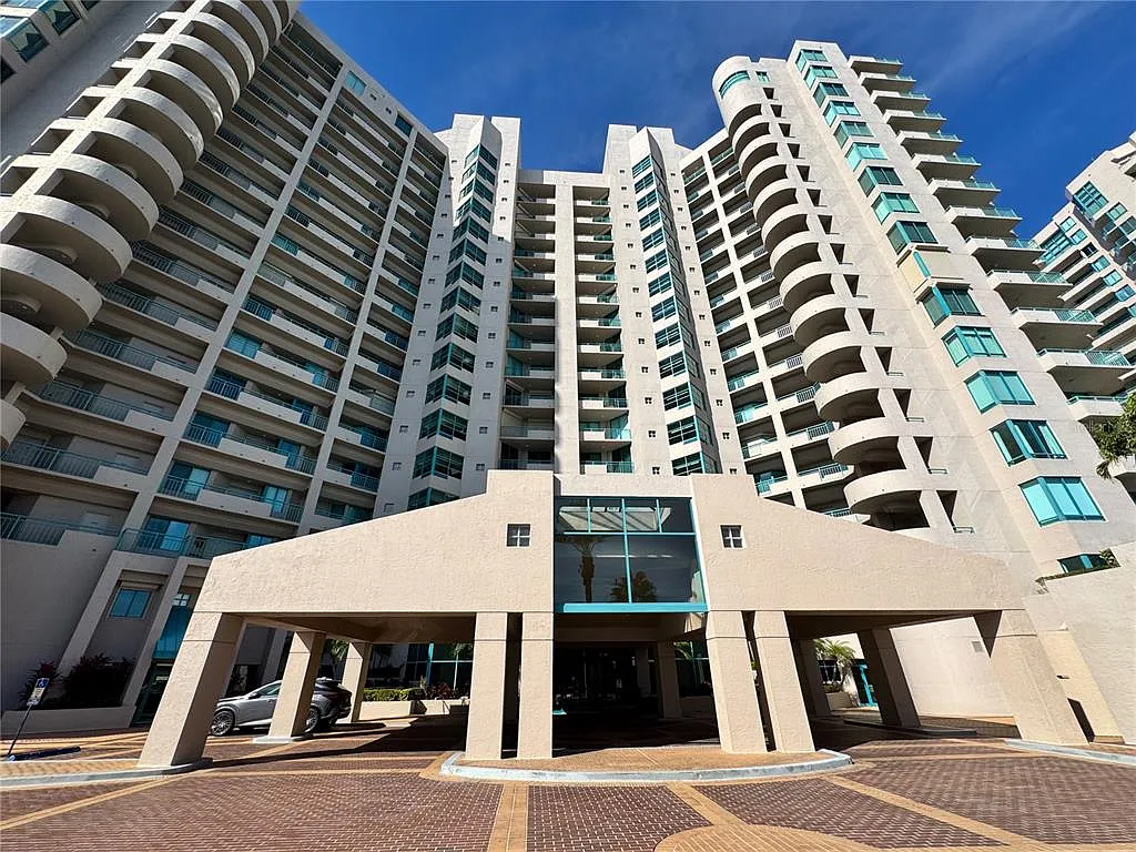 Photo 2 of 37 - 1560 Gulf Blvd #804 - Clearwater Beach, FL Building Photo - 1560 Gulf Blvd #804