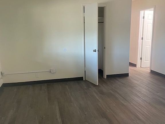 4th image of 393 S 1st St #C