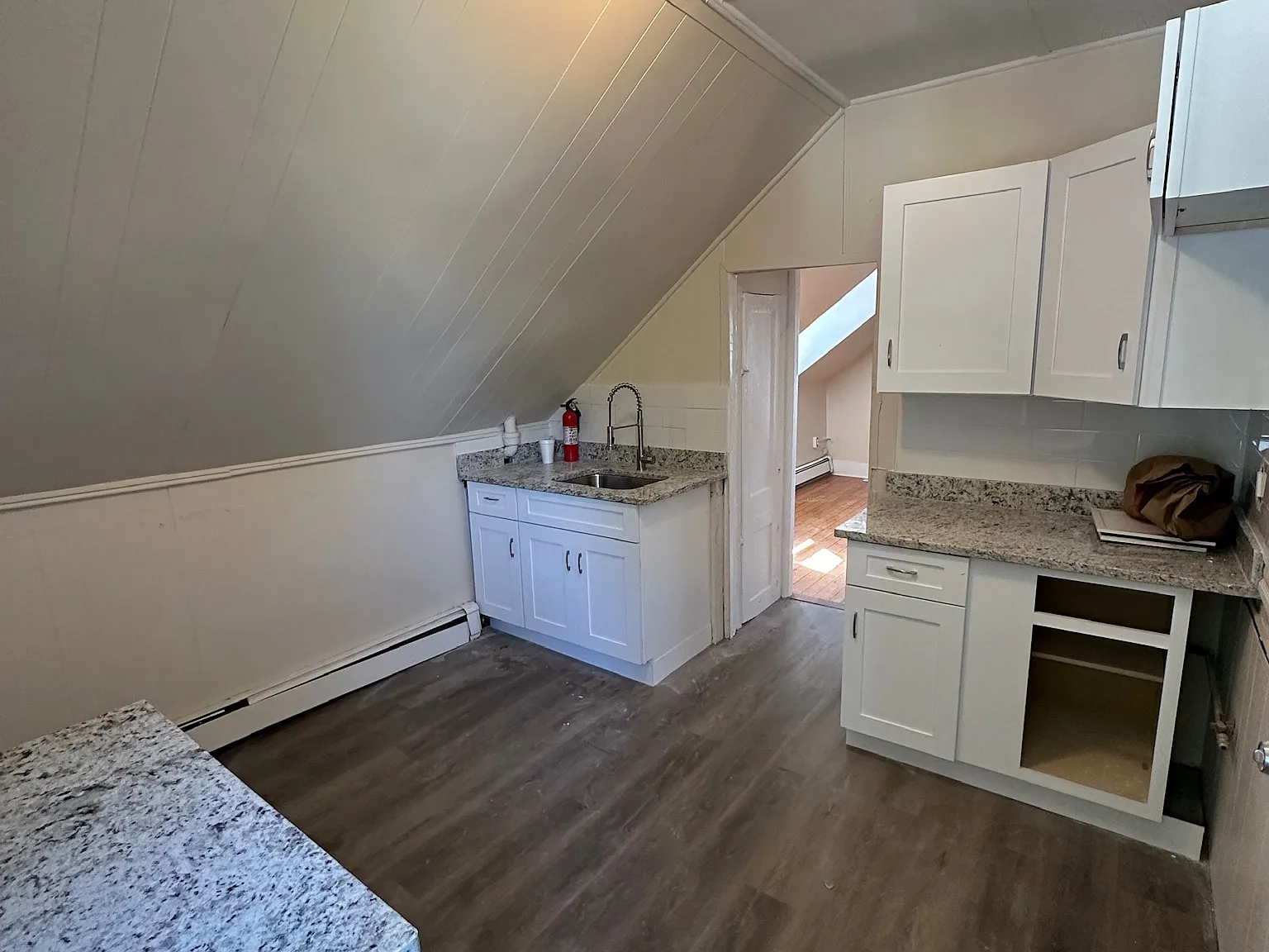 2 bed, 1000 sqft, $1,875 — Photo 1
