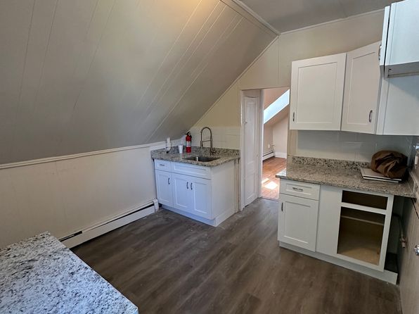 13 Magill St #3