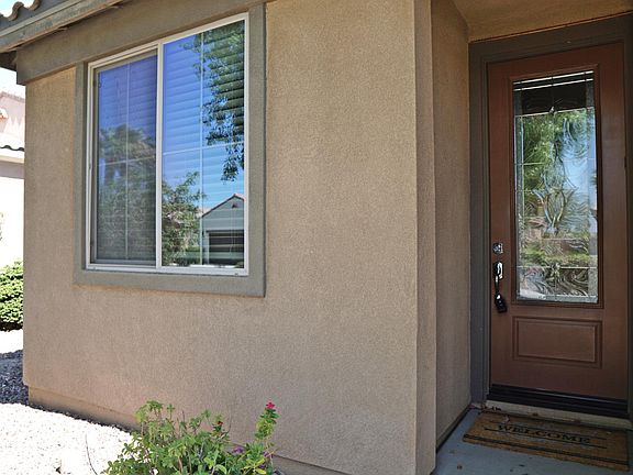 4th image of 81116 Avenida Vidrio