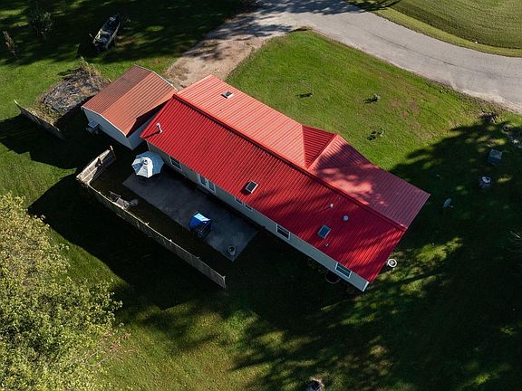 3rd image of 4036 N Raccoon Cir