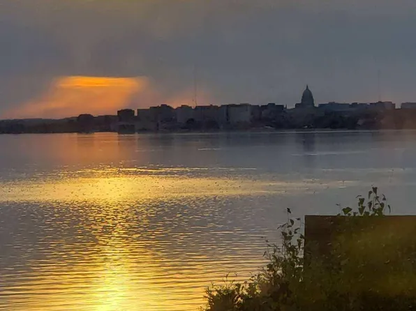 3837 MONONA Drive #5, Monona, WI 53716