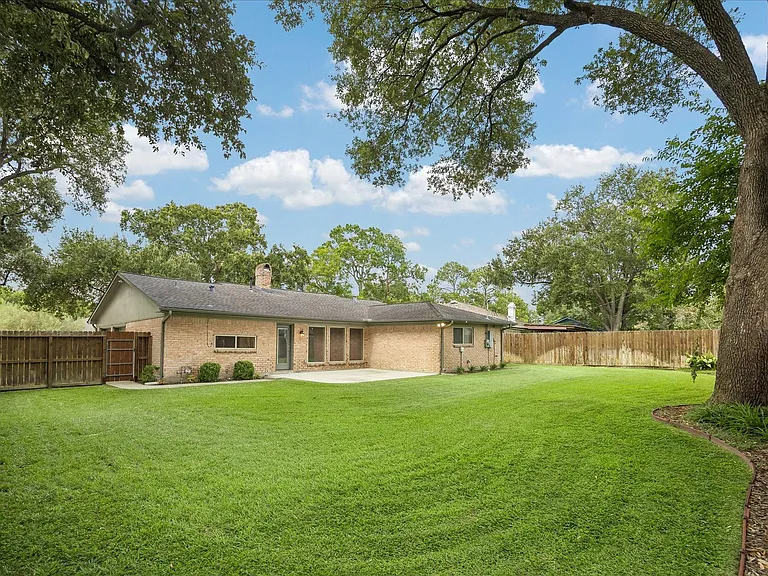 12427 Brandywyne Dr — Photo 30