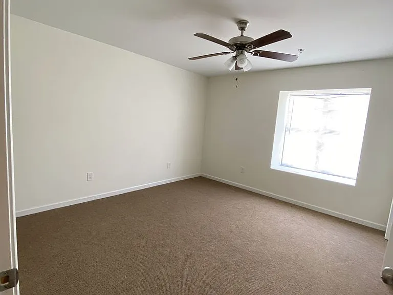 813 3rd Ave — Photo 23