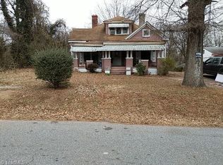 608 Anderson St, Eden, NC 27288