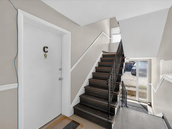 2630 Hope Ave APT C, Saint Louis, MO 63143