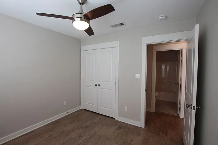 307 N Henry St #15 — Photo 16
