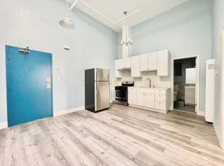 371 12th St #3, Oakland, CA 94607