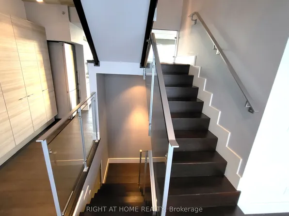55 Stewart St #Penthouse 1027, Toronto, ON M5V 2V1