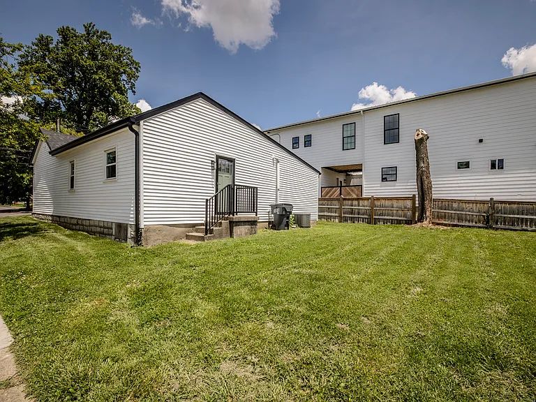 432 Merino St — Photo 33