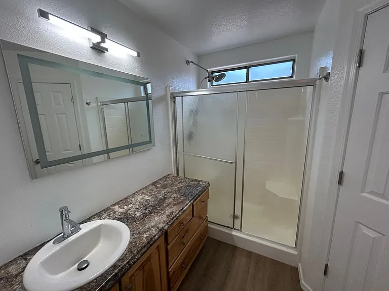 3126 W Zachary Dr — Photo 10