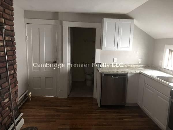 1st image of 97 Oxford St #2R