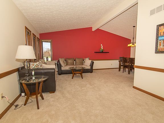 Cathedral Ceilings in LR&DR