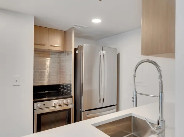 7990 Alpha Rd #1, Dallas, TX 75240