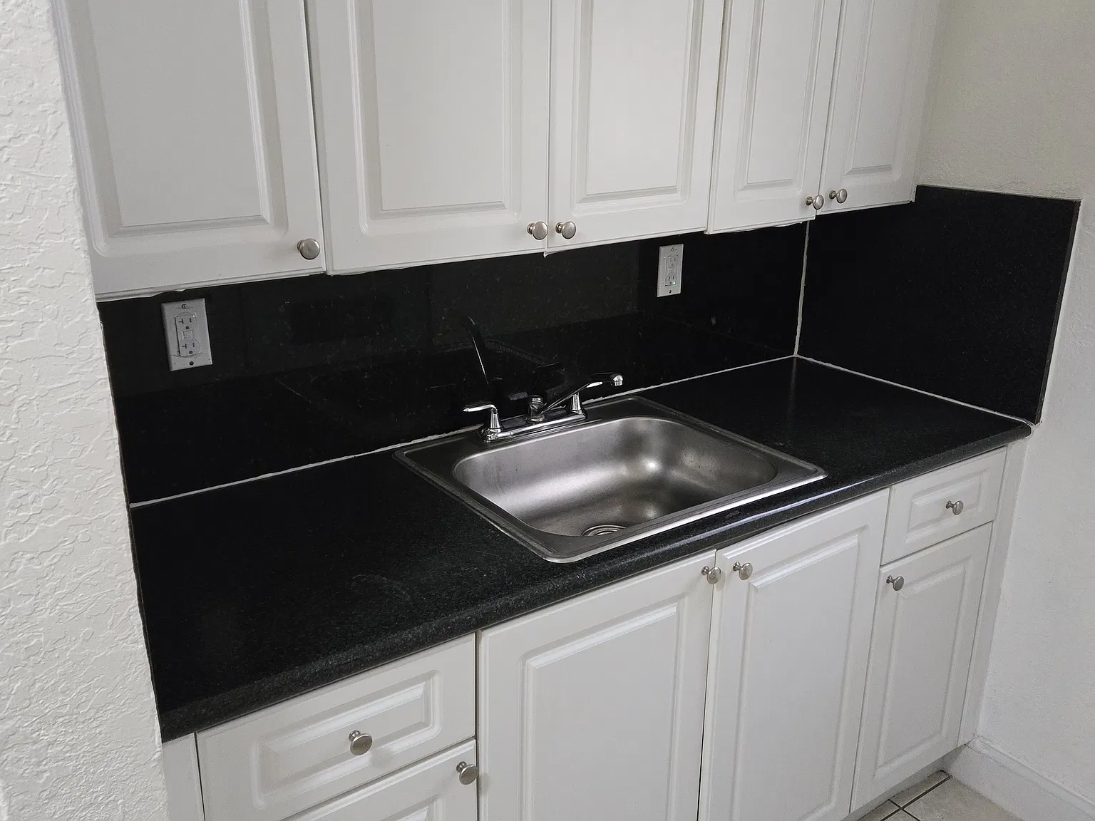 2 bed, 790 sqft, $2,100 — Photo 4