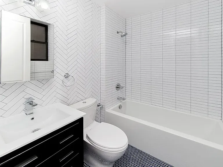 1377 Lexington Ave #4A — Photo 10