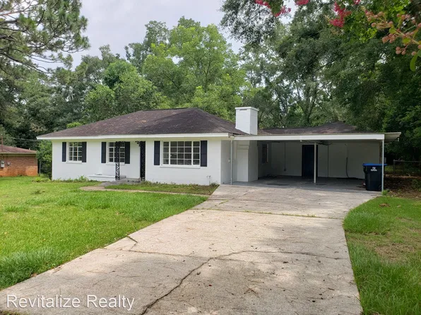 307 Myrtlewood Ave, Chickasaw, AL 36611
