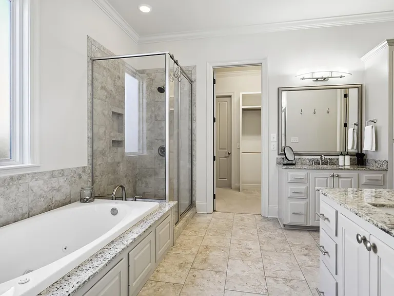1656 Belmont Ave — Photo 21