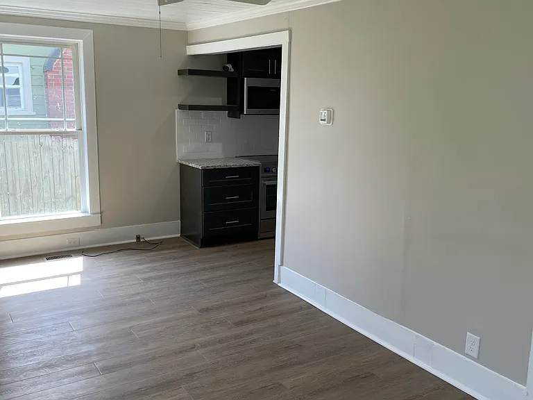 1206 Cornell St — Photo 5
