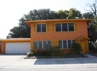 210 8th St N, Jacksonville Beach, FL 32250