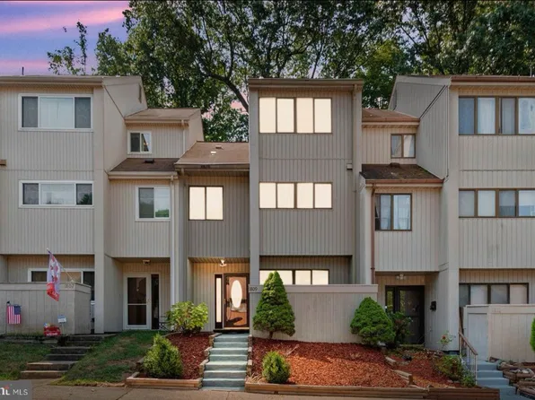 1809 Old Post Ter, Woodbridge, VA 22191