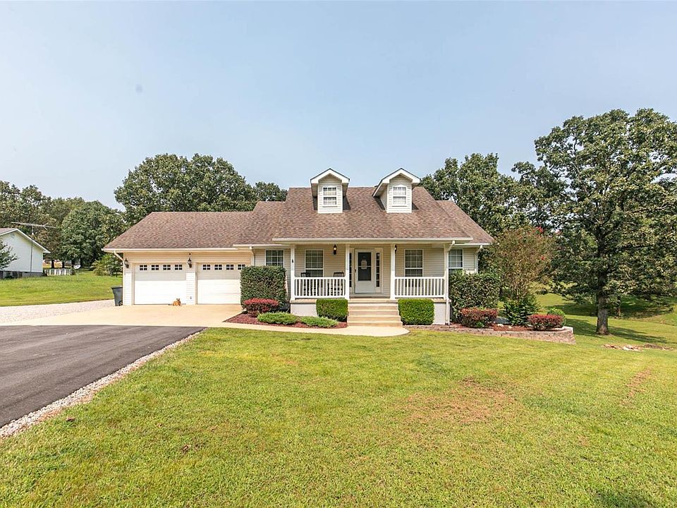 1st image of 329 Stone Creek Dr