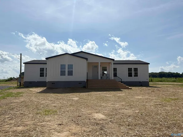 628 County Road 384, Crossville, AL 35962