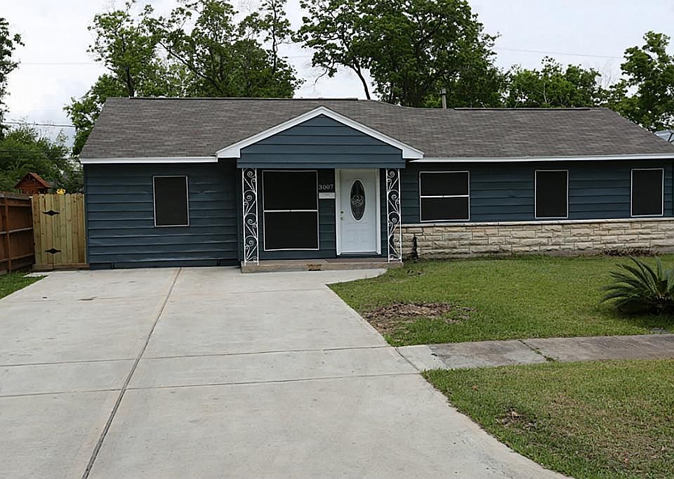 1st image of 3007 Albemarle Dr