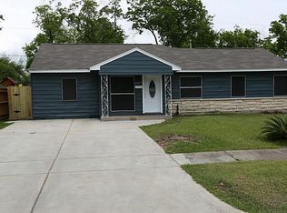 3007 Albemarle Dr, Pasadena, TX 77503