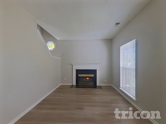5th image of 1609 Silverberry Ct