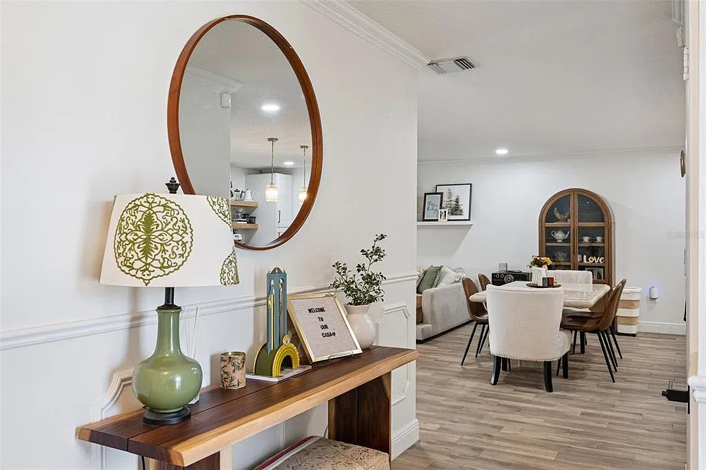 4 bed, 3.0 bath, 2040 sqft, $3,600 — Photo 4