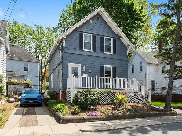 11 Oxford St, Malden, MA 02148