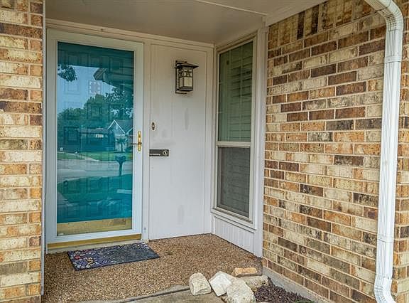 3rd image of 1306 Brazos Blvd
