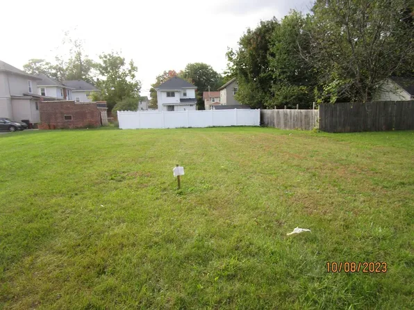 606 Ellery Ave, Jackson, MI 49202