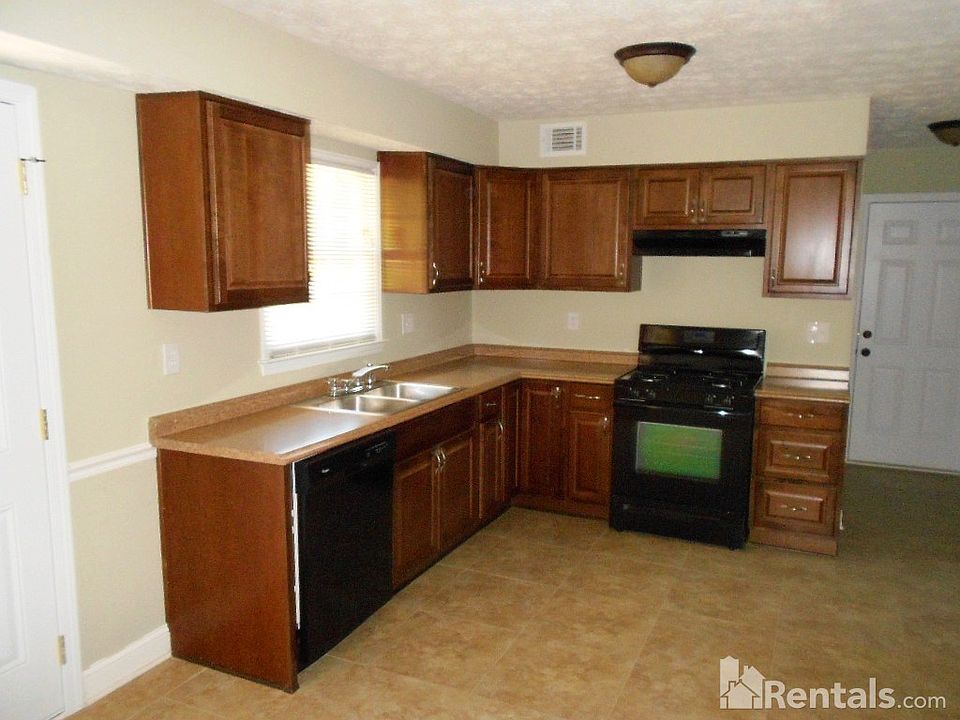 2nd image of 1320 Grayland Hills Trl