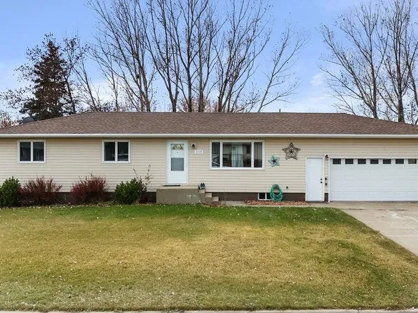 1118 Cannon Ln, Washburn, ND 58577